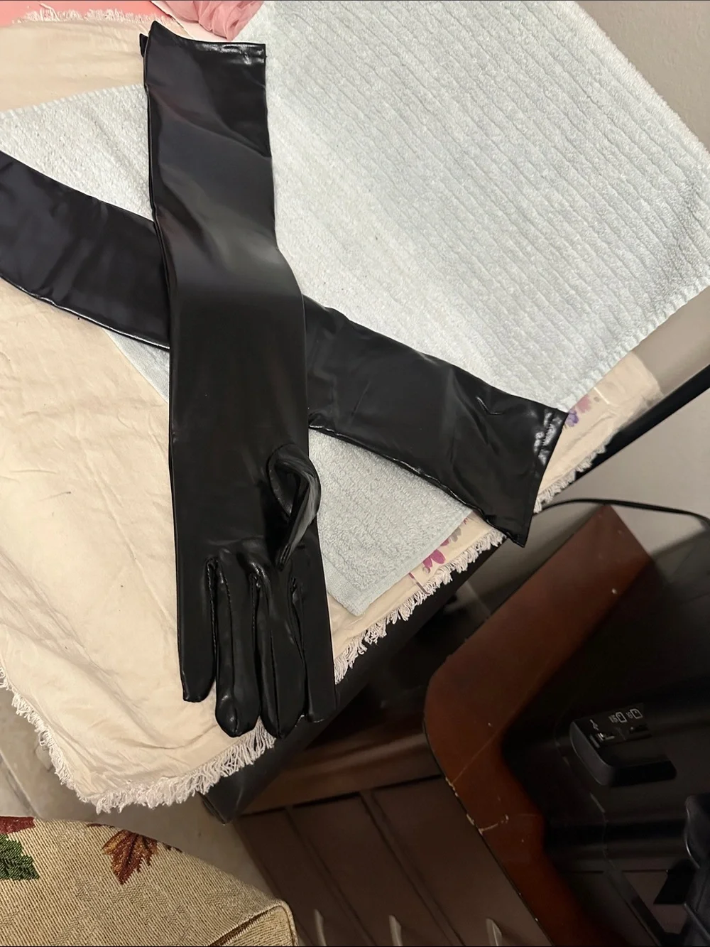 Black long Costume Gloves NWT